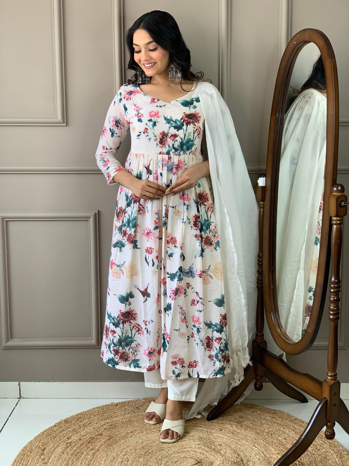 Floral Design Off White Kurta Set with Bottom and Dupatta